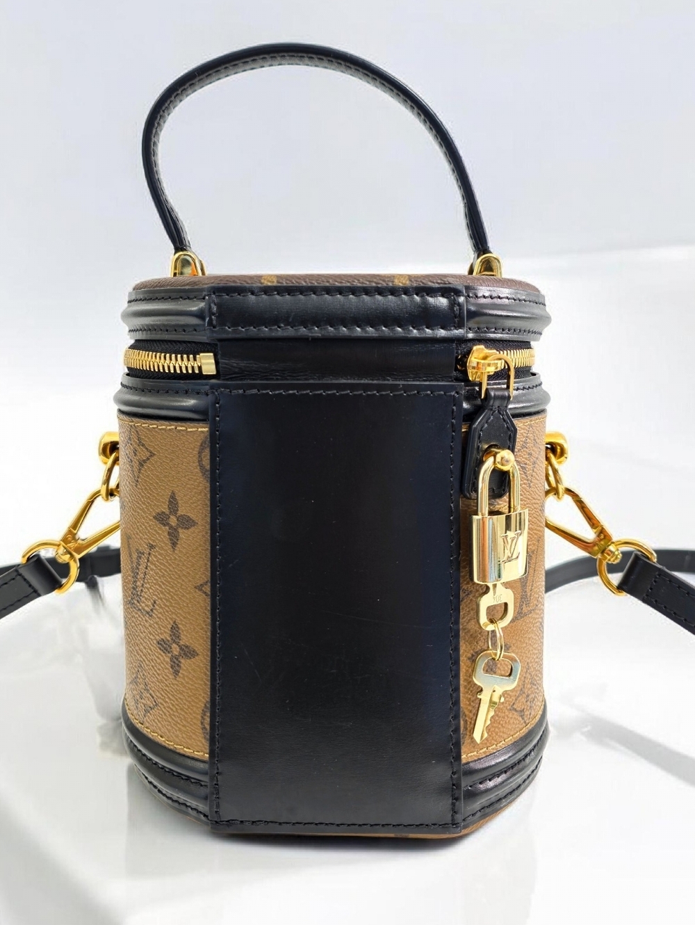 ✨️✨️Authentic Louis Vuitton Cannes Reverse Monogram Crossbody Bag - Picture 7 of 15